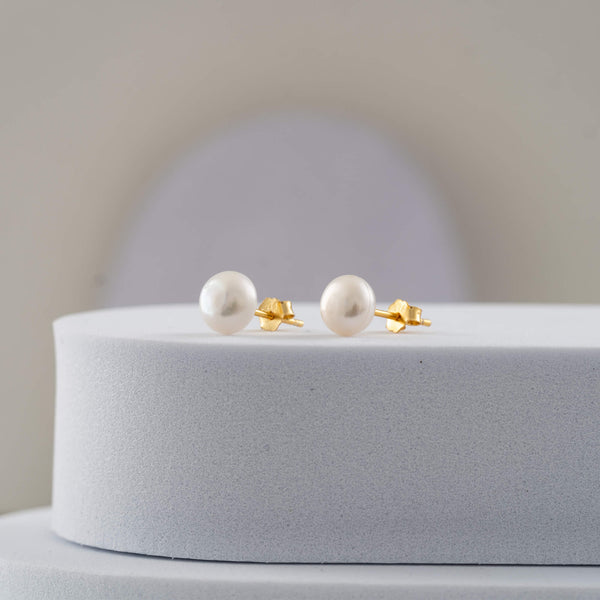 Button Pearl Stud Earrings